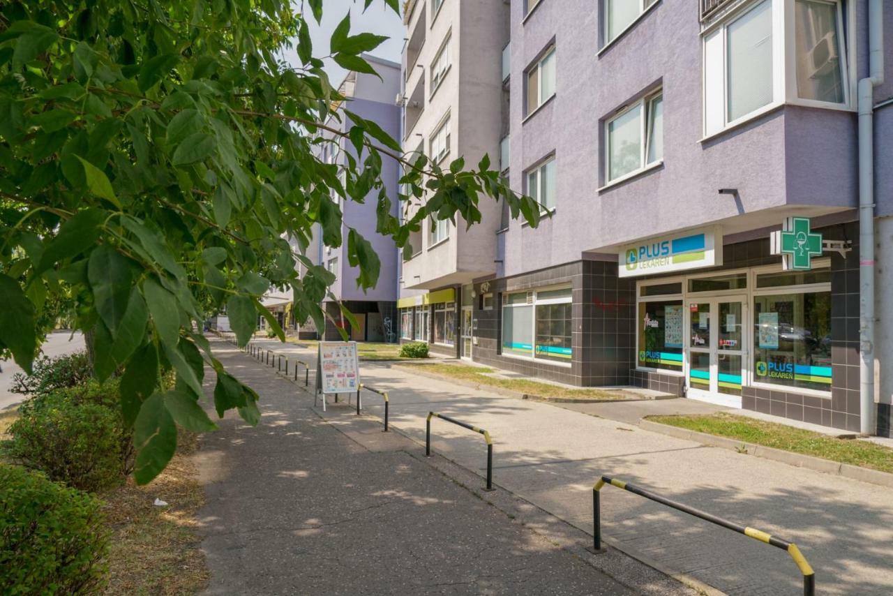 Vesna Convenient Apartment Bratislava Extérieur photo